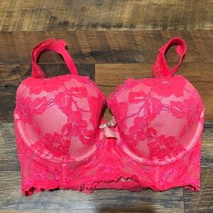 Victoria's Secret Floral Lace Bra‎ in Bright Pink